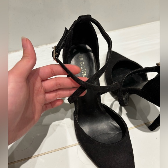 Black Strappy Heels, size 7 - Picture 4 of 5